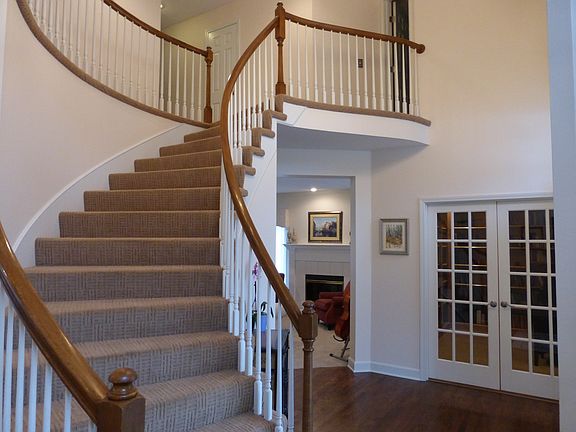 gorgeous curved stair entry