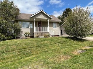 57571 Adams Ave, Bridgeport, OH 43912