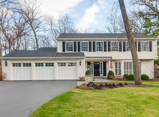 903 Grandview Ln, Lake Forest, IL 60045