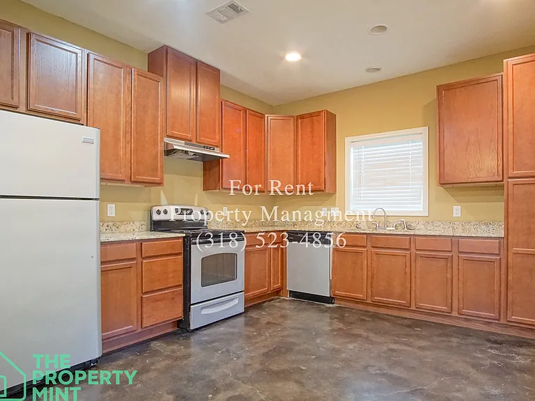170 Defreese Rd #108 — Photo 4