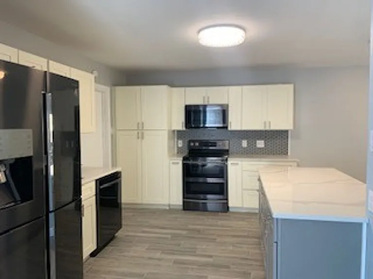 15506 Cruiser St #B — Photo 4