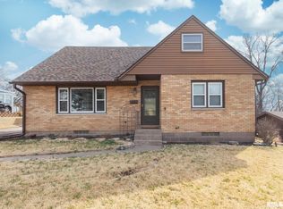 47 Blackhawk Hills Dr, Rock Island, IL 61201