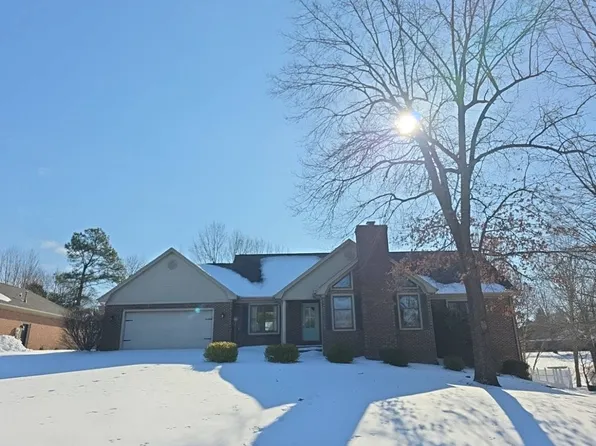 140 Pinebrook Dr, Paducah, KY 42001