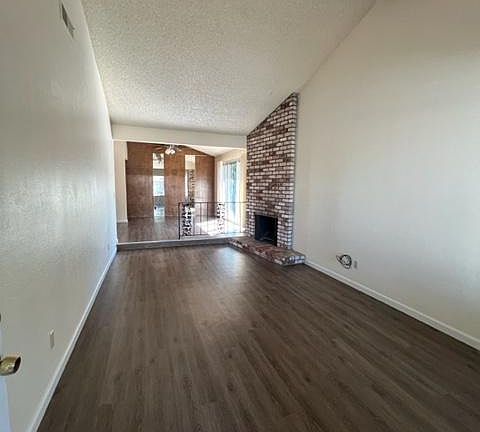 2nd image of 2639 Queenwood Dr