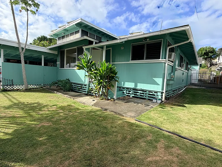 1220 Hele St — Photo 13