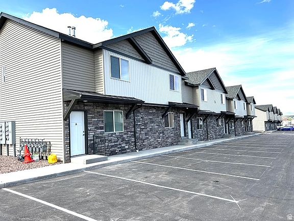 4th image of 920 S 25 E Unit 17G