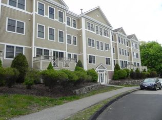 11 Cheriton Rd #207, Boston, MA 02132