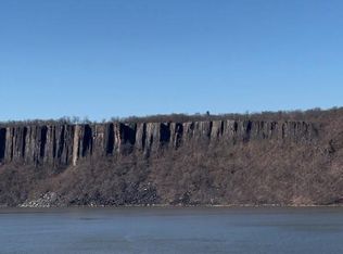 37 Maple Ave APT 3A, Hastings On Hudson, NY 10706