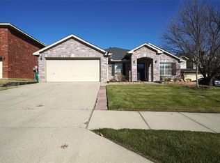 4275 Cave Cove Ct, Fort Worth, TX 76244