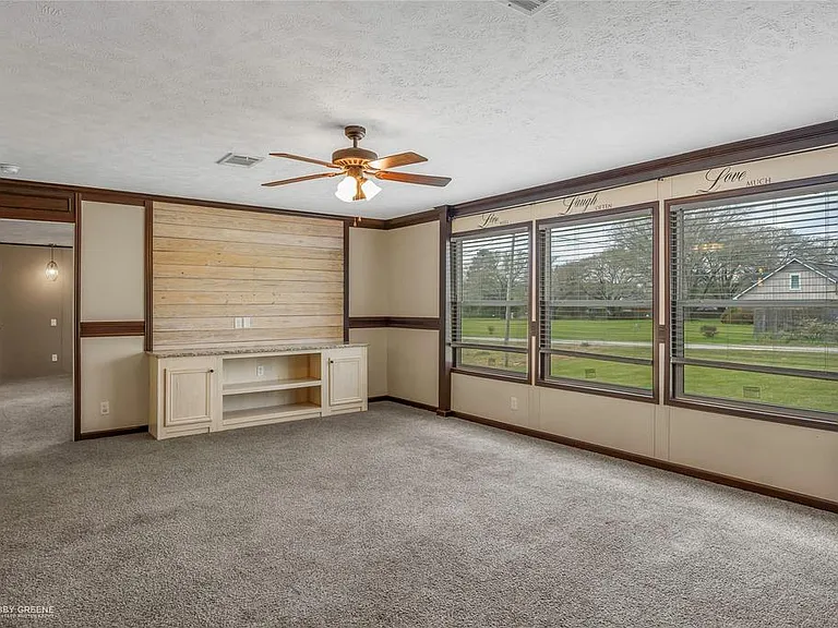 132 Nelson Dr — Photo 23