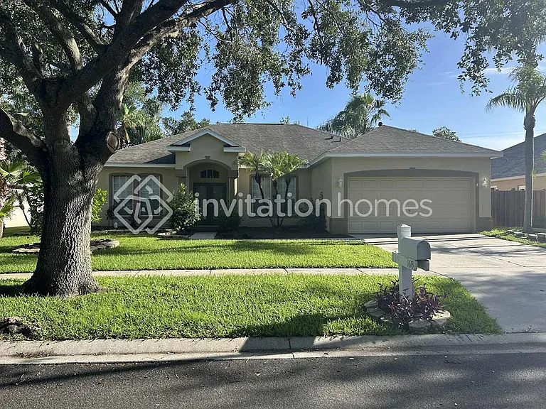 1613 Loriana St — Photo 1