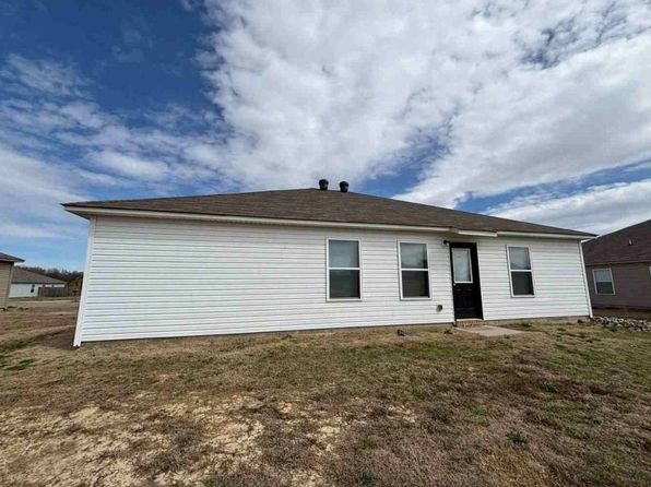 410 Harper Dr, Brookland, AR 72417