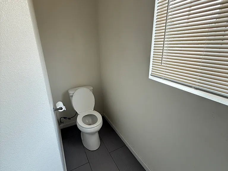 1363 Buena Vista Ave #1361 — Photo 25