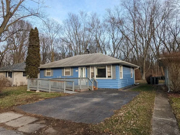 1537 Lincoln St, Hobart, IN 46342