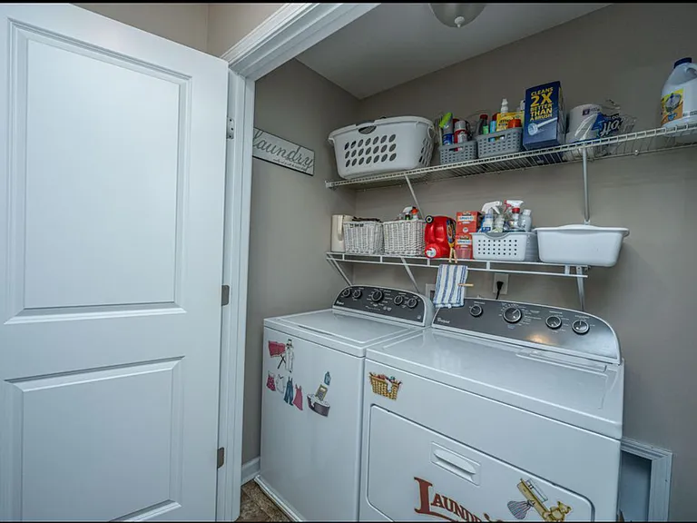 1666 Sparkleberry Ln — Photo 15