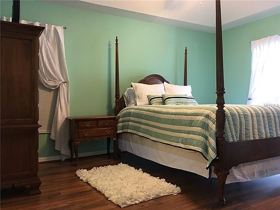 3rd image of 2042 Lovoy Ct