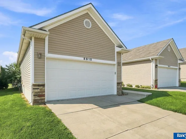 8915 Blacksmith Ct, Lincoln, NE 68507