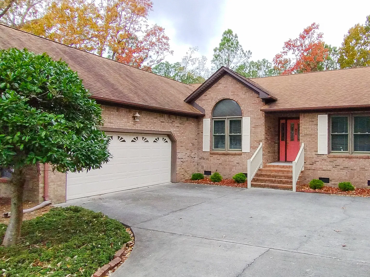 3 bed, 2064 sqft, $2,300 — Photo 4