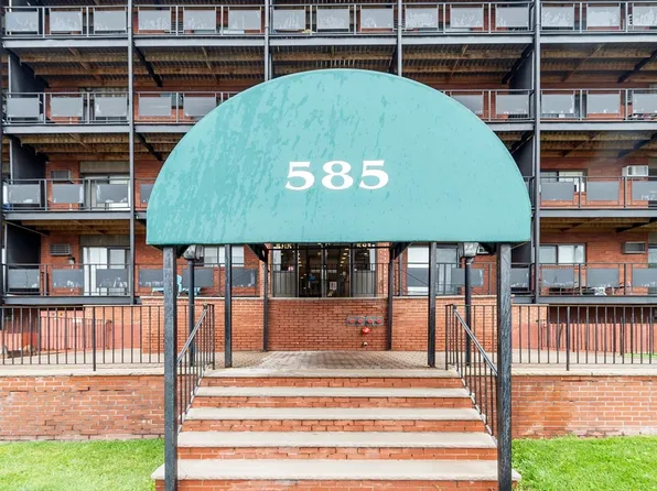 585 Revere Beach Pkwy APT 312, Revere, MA 02151