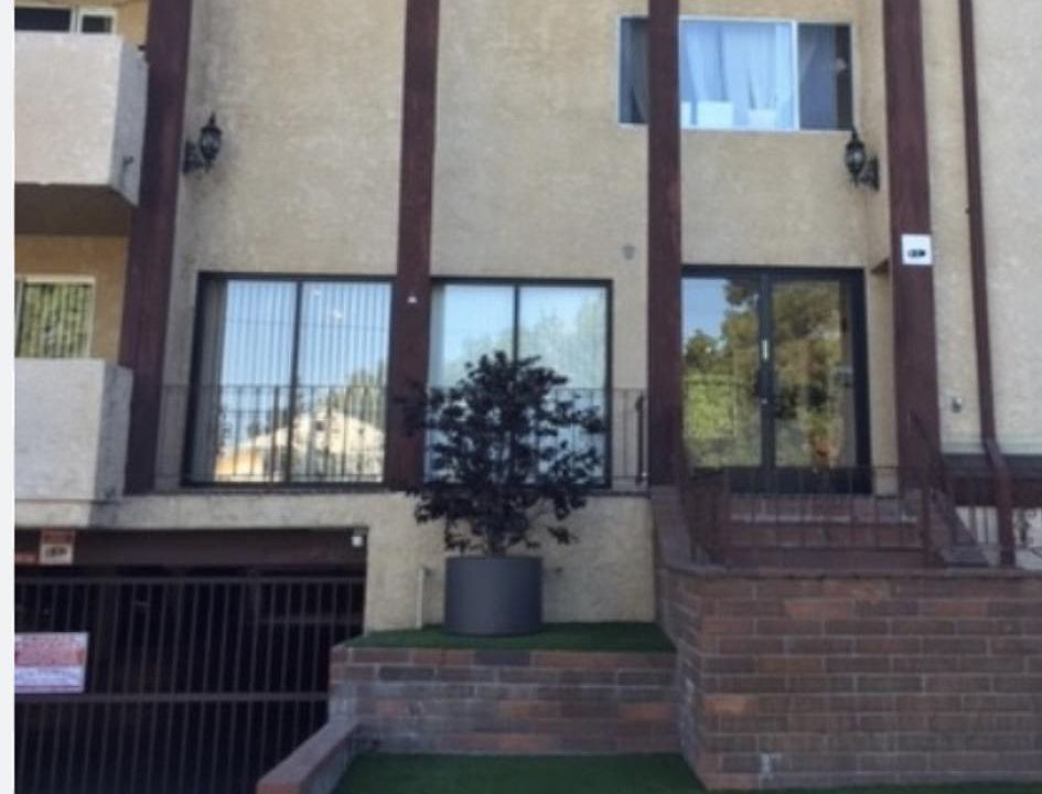 1st image of 4625 Sylmar Ave APT 307