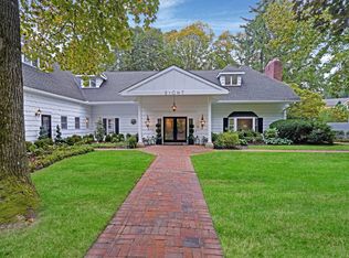 8 N Rohallion Dr, Rumson, NJ 07760