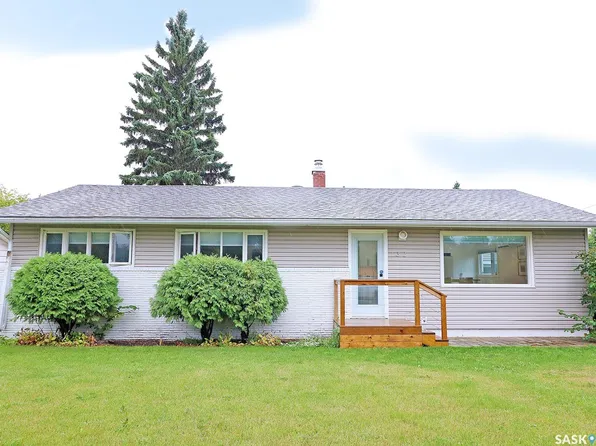 132 King Street W, Yorkton, SK S3N 0V2