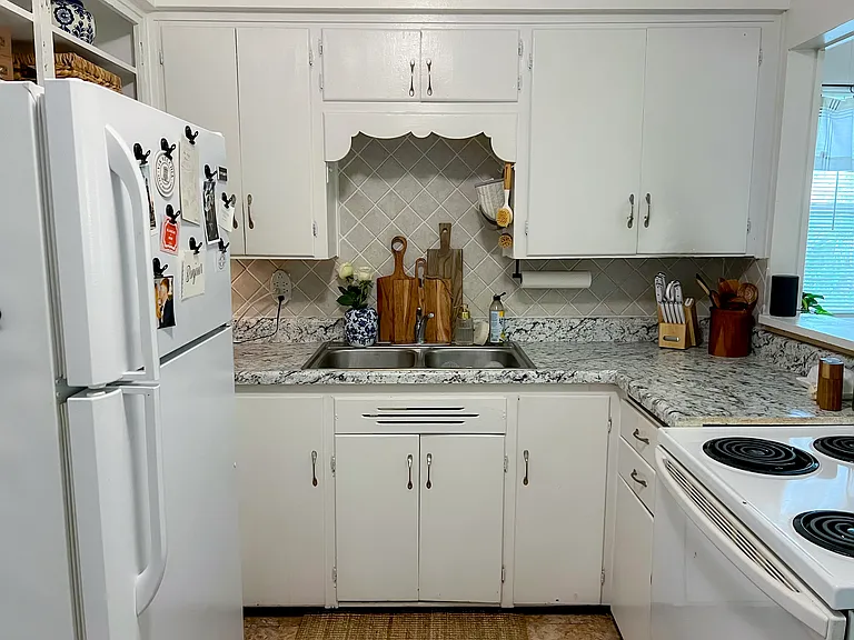 628 W Park St — Photo 5