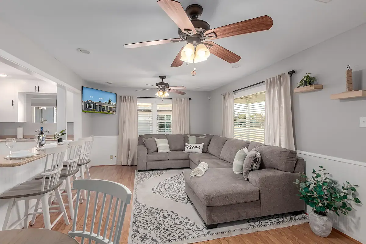 2 bed, 1100 sqft, $3,200 — Photo 3