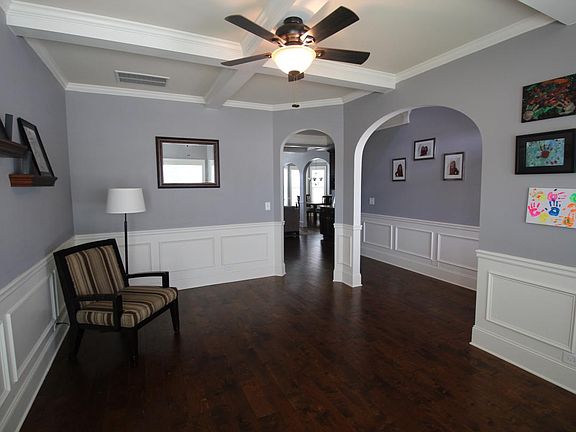 4th image of 503 Henslowe Ln