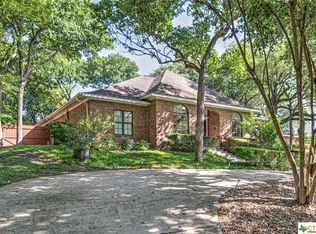 808 Arrowhead Dr, Salado, TX 76571