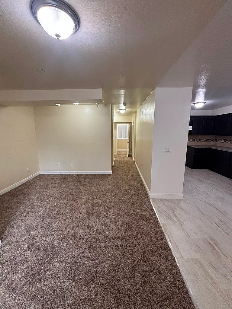 5 bed, 1718 sqft, $3,850 — Photo 3