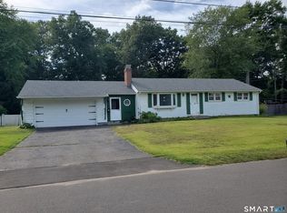 8 Rosanne Street, Enfield, CT 06082