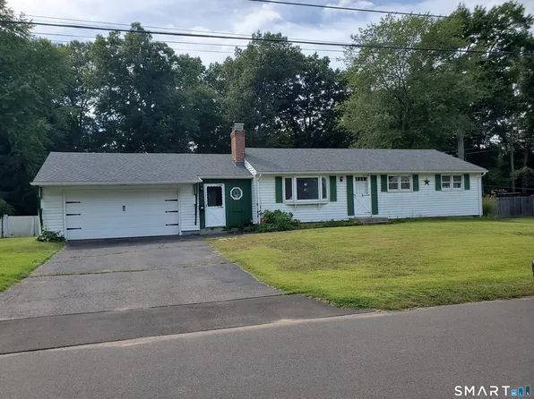 8 Rosanne Street, Enfield, CT 06082