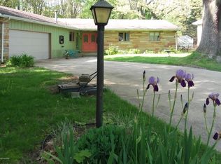 1543 Saint Joseph Cir, Saint Joseph, MI 49085