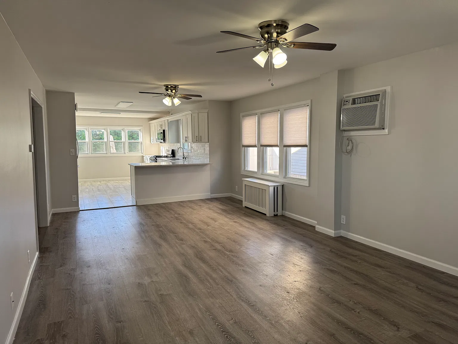 1 bed, 1000 sqft, $2,300 — Photo 4