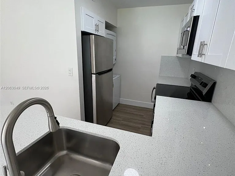 2685 W 66th St #12-20 — Photo 29