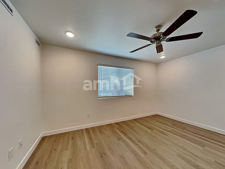 12523 W Flynn Ln — Photo 12