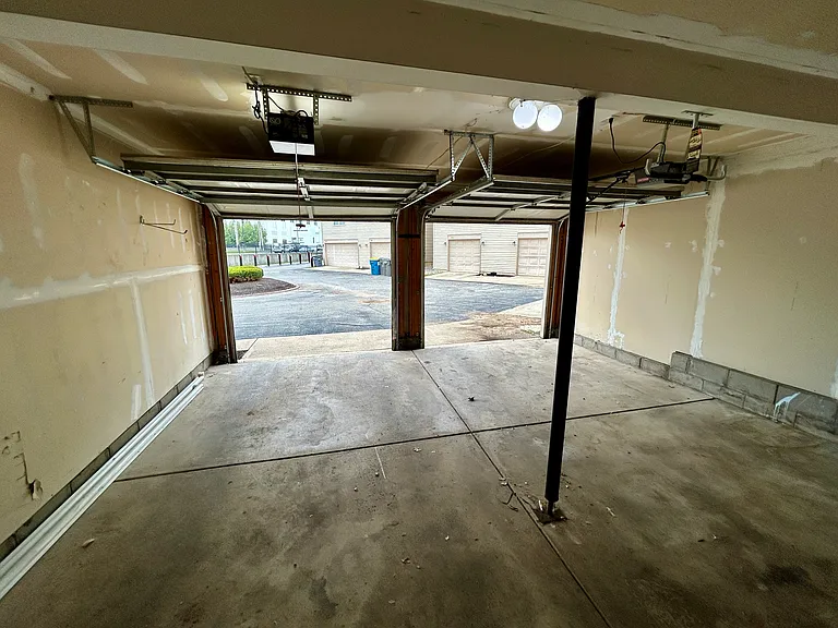 3039 Armory Dr — Photo 19