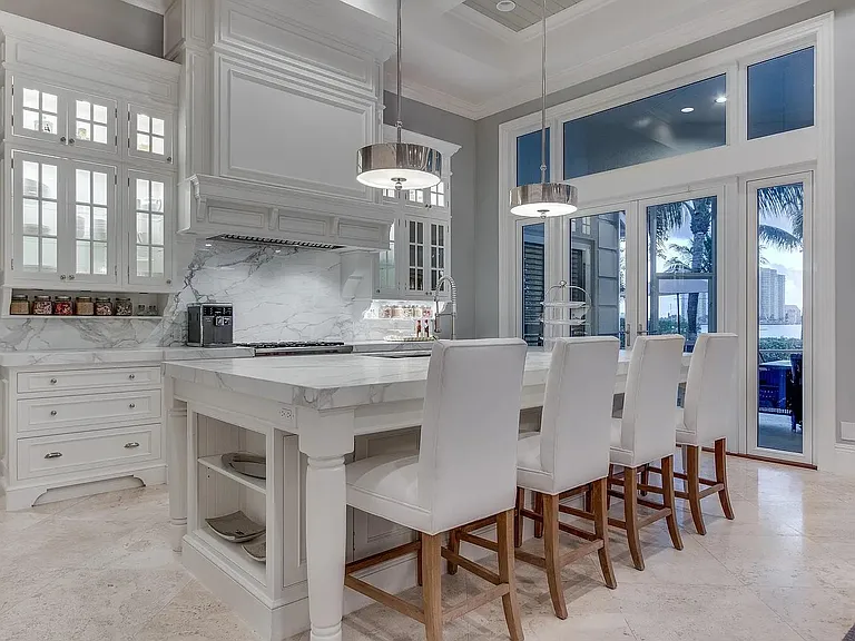 2941 Lake Dr — Photo 15
