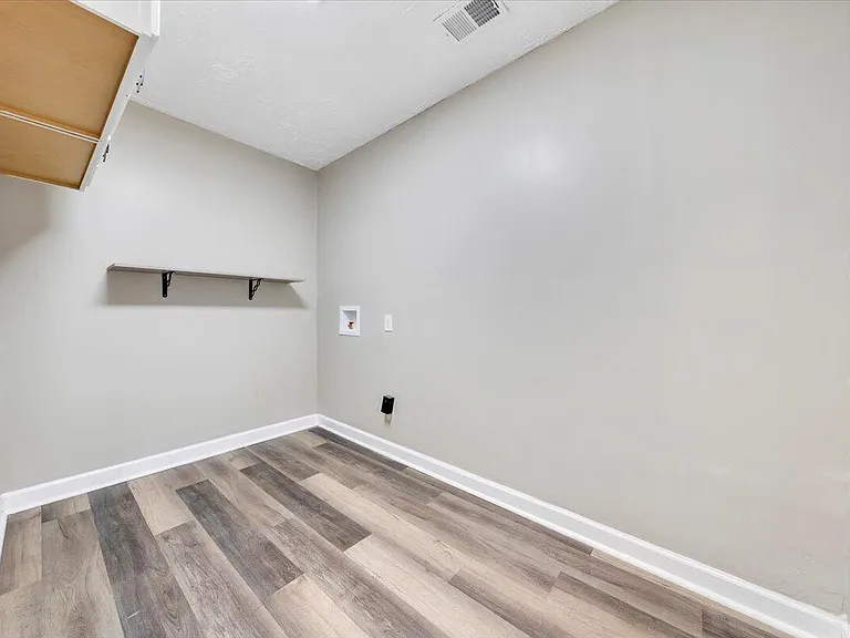 231 Jordan St — Photo 10