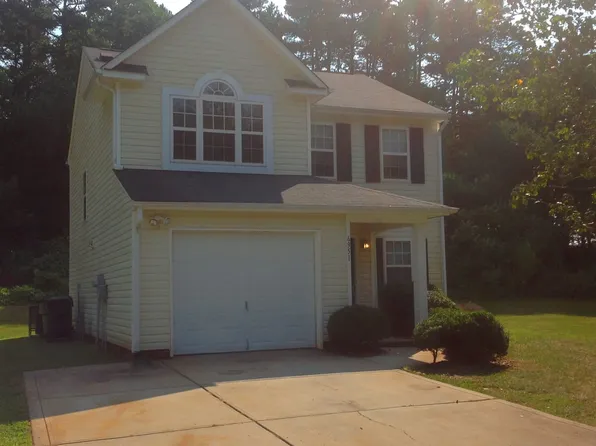 6951 Silver Garden Ln, Charlotte, NC 28216