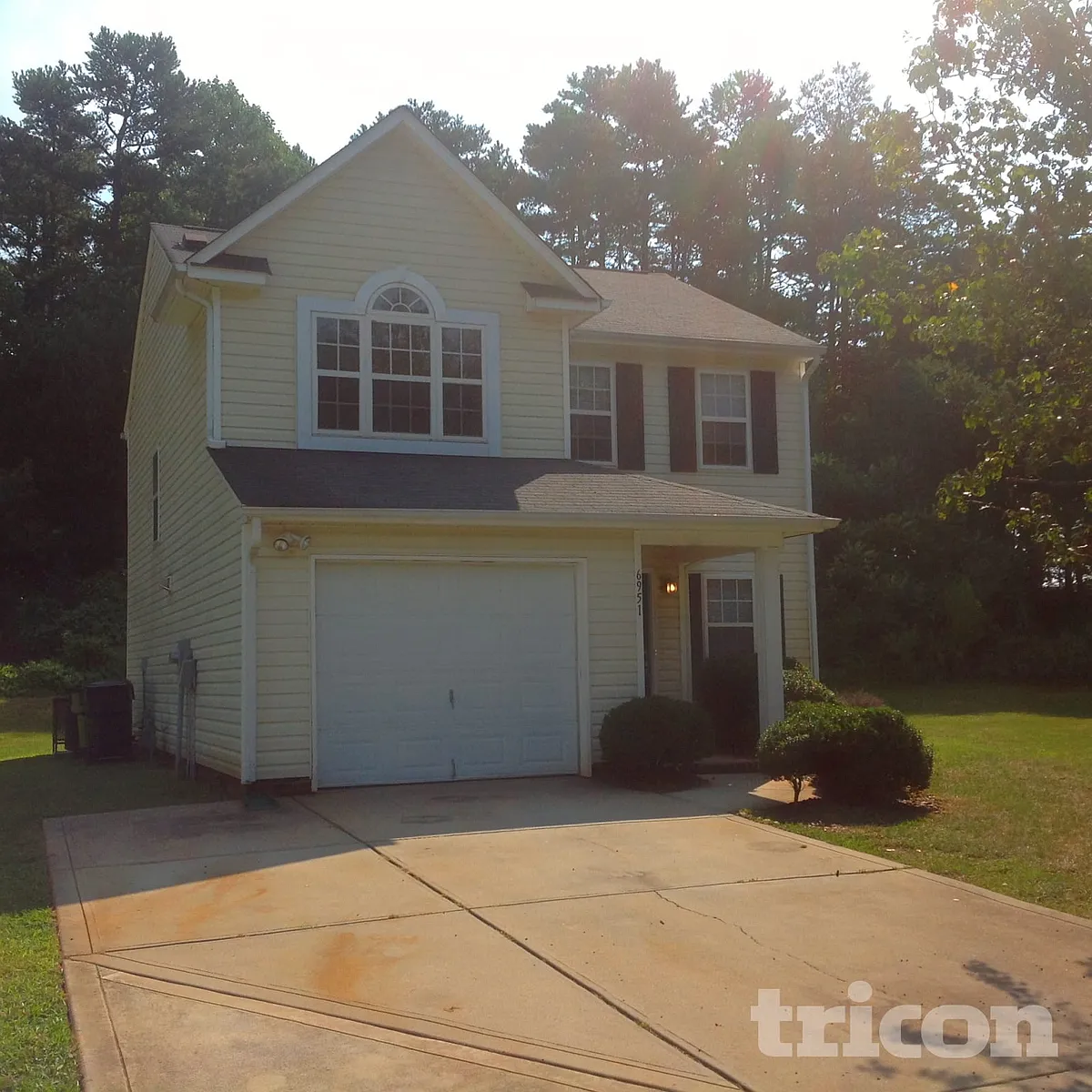 Building Photo - 6951 Silver Garden Ln