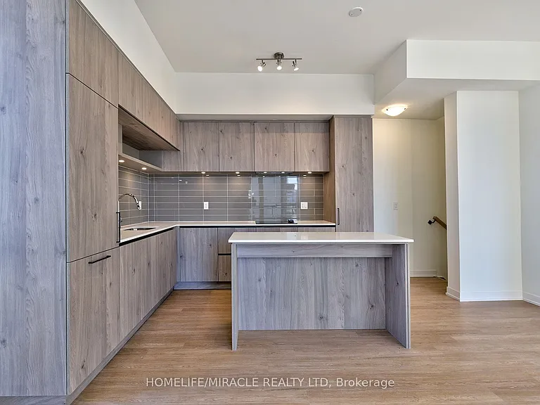 8 David Eyer Rd #1221 — Photo 9