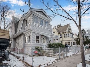 18-20 Middlesex St, Springfield, MA 01109