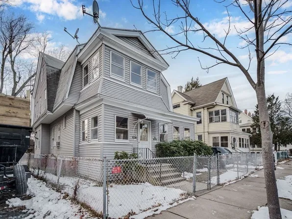 18-20 Middlesex St, Springfield, MA 01109