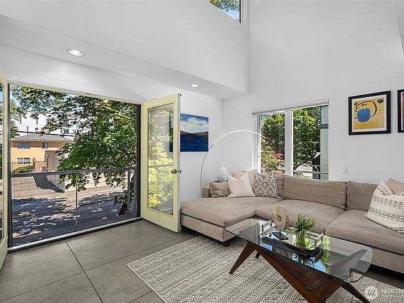 5th image of 1421 E Denny W