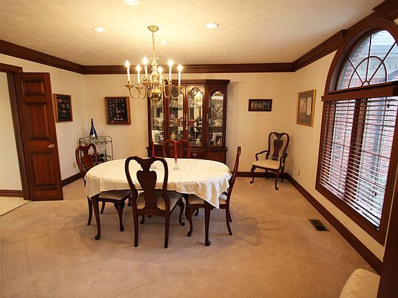 5th image of 9575 Warm Springs Ct