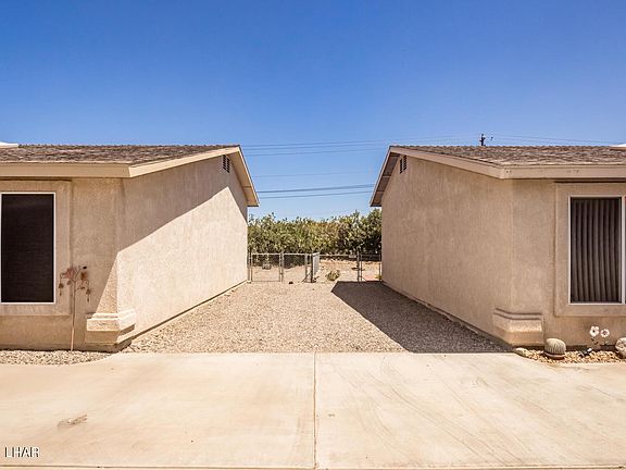 3rd image of 2021 Magnolia Dr