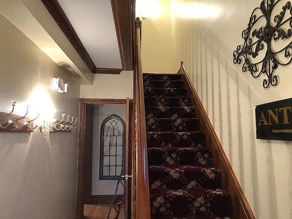 2nd image of 16800 Oak Park Ave #2