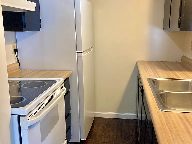 6255 Beechmont Ave #11 — Photo 10